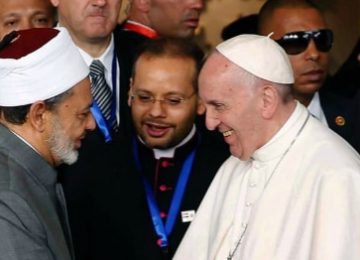 Paus keert zich in Egypte met kracht tegen alle vormen van haat en geweld 1