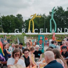 Graceland: zonder druk oefenen in verbinding, feestvieren en heiligheid 1