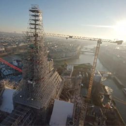 Het wonder van de nauwgezette restauratie van de Notre Dame