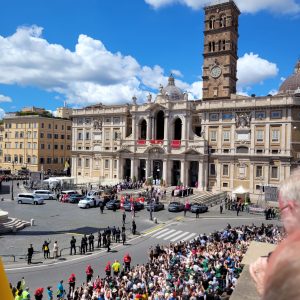 Dagelijks verslag uit Rome | Antiklerikale Rome omarmt paus op het geuzenplein 4