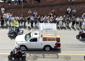 Dagelijks verslag uit Rome | Antiklerikale Rome omarmt paus op het geuzenplein 5