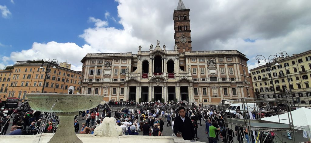 Dagelijks verslag uit Rome | een verstillend en ontroerend moment 3