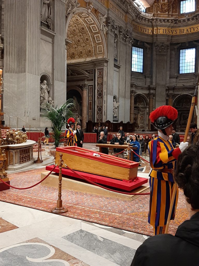 Verslag uit Rome | overlijdensbericht op het jezuïetenprikbord 2
