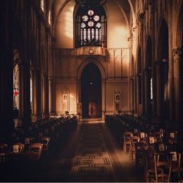 De Kerk biedt troost, uitdaging en simpelweg 'er zijn'