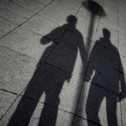 Een coming-out is nog altijd niet makkelijk en een gezamenlijke