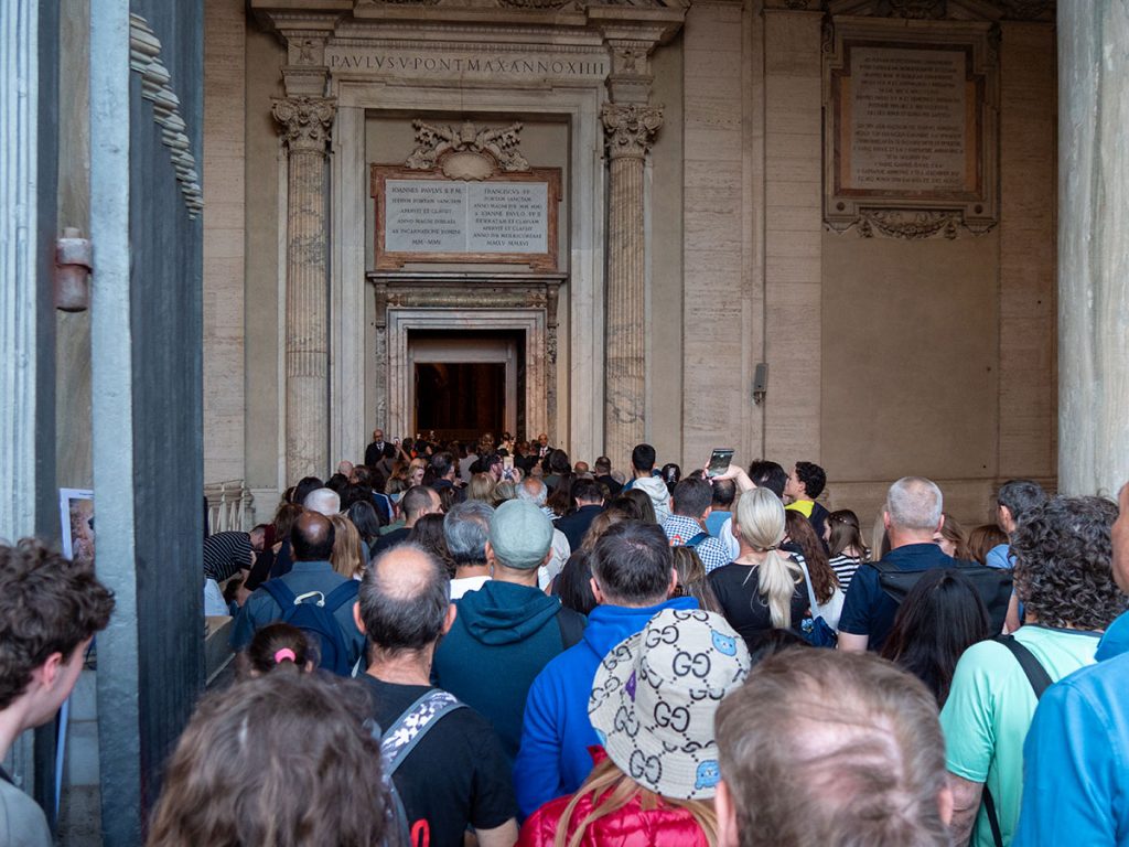 Door de heilige deur: pelgrimage tijdens het jubeljaar 4