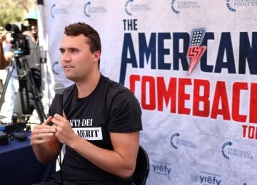 Wat horen zwarte katholieken wanneer kerkleiders Charlie Kirk prijzen?