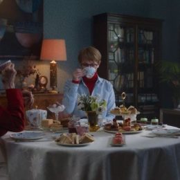 Een ontregelende meditatie over familiebanden