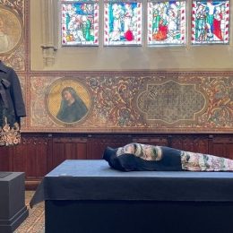 Textiel met een ziel – over wat ons omhult en draagt 9